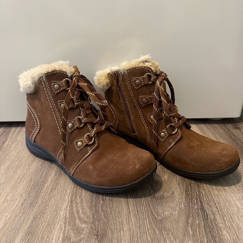 Earth Origins Crowley Women’s Suede Ankle Boots